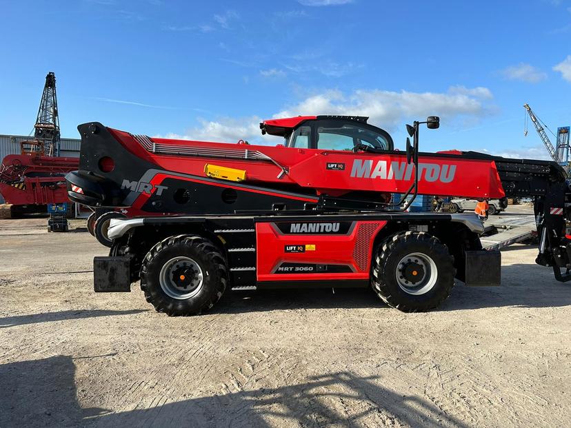 Rotating telehandler Manitou MRT 3060 vison +