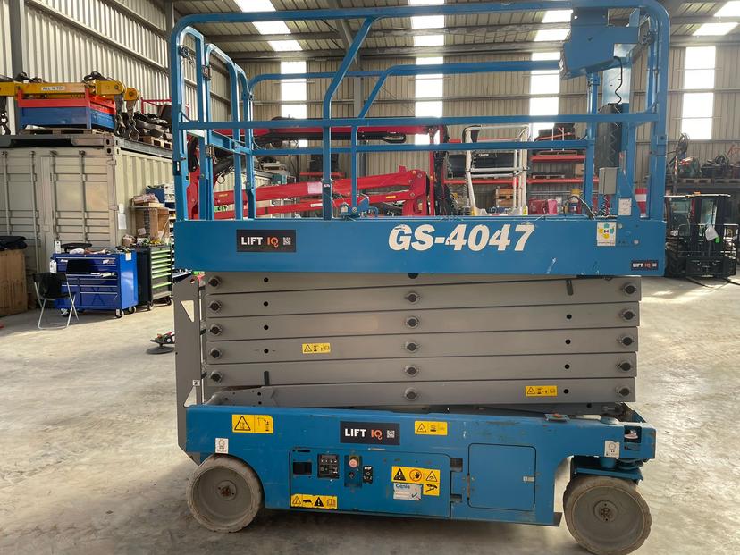 Scissor lift Genie 4047