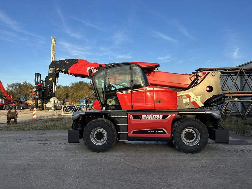 Rotating telehandler Manitou MRT 2260 vision+