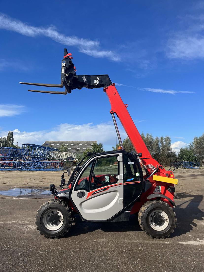 Telehandler Manitou MT625