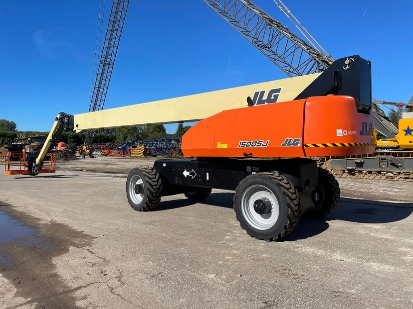 telescopic boom lift JLG 1500SJ